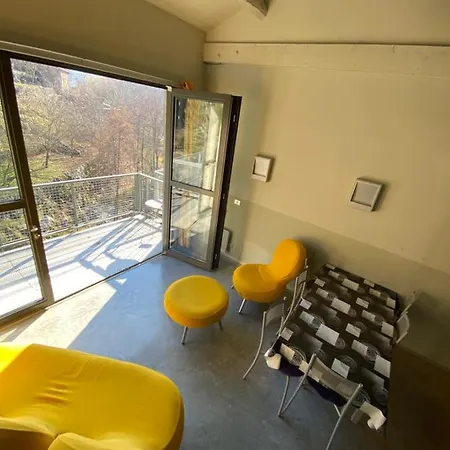 Vakantieloft Aan De Rivier 아파트 Antraigues